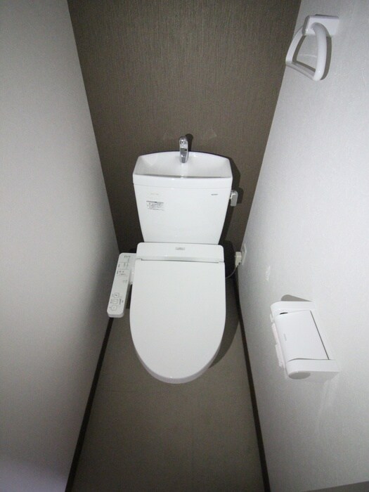 物件内観写真9　(トイレ)