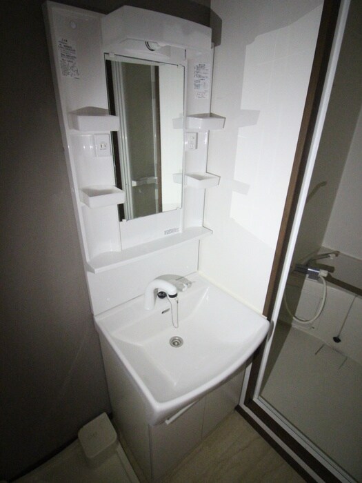 物件内観写真11　(洗面)