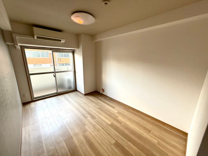 物件内観写真13　(居室)