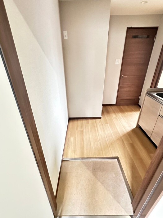 物件内観写真17　(玄関)