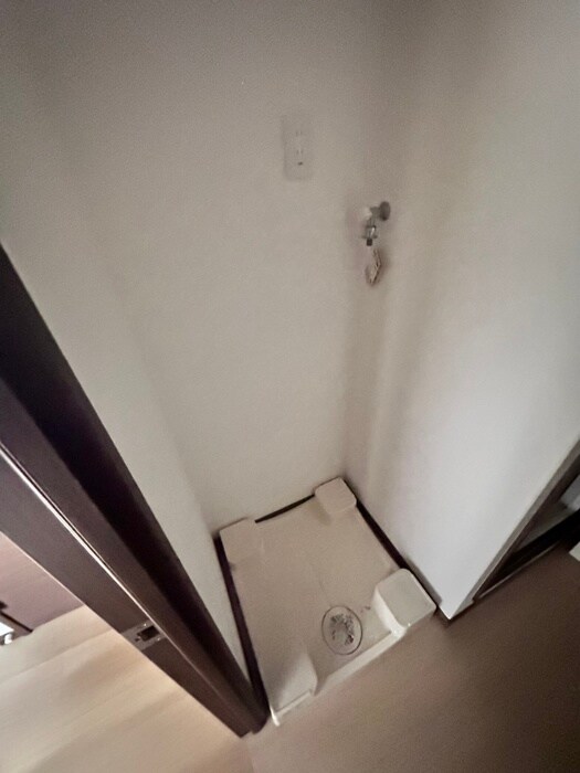 物件内観写真20　(洗濯機置場)