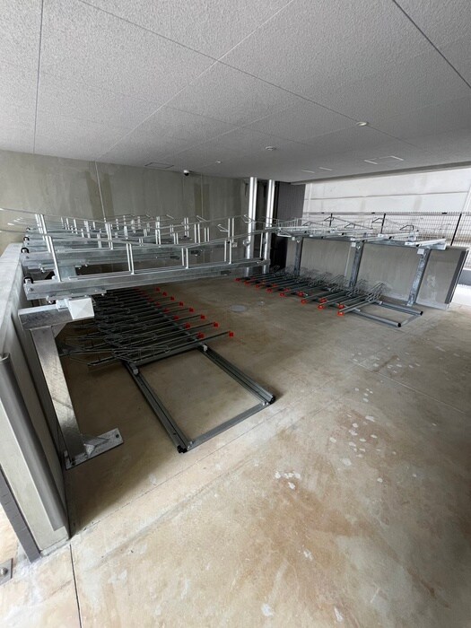 物件外観写真5　(駐輪場)