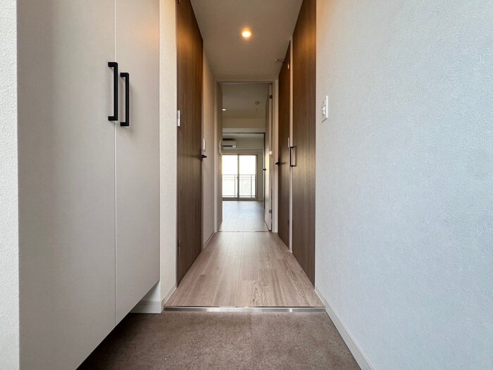 物件内観写真12　(廊下)