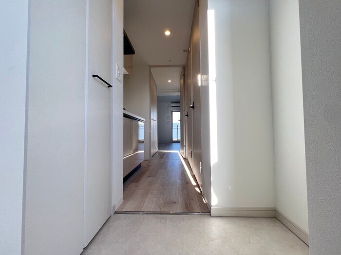 物件内観写真13　(廊下)