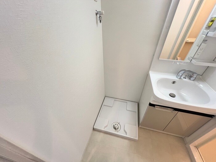 物件内観写真14　(洗濯機置場)