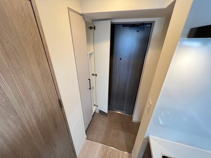 物件内観写真15　(玄関)