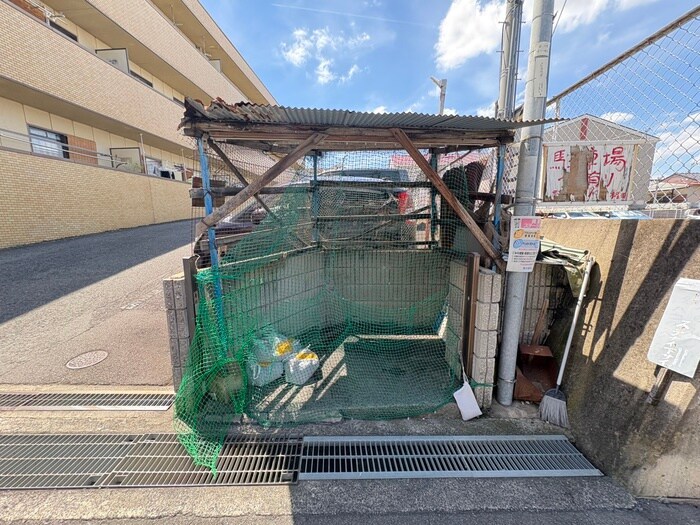 物件外観写真4　(建物設備)