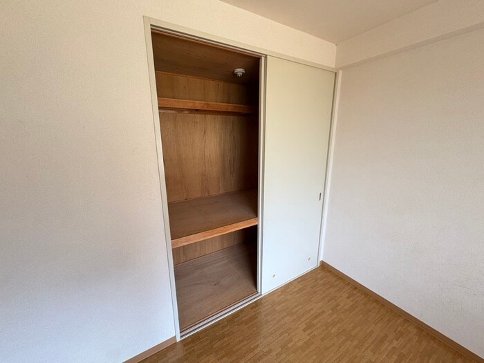 物件内観写真15　(収納)