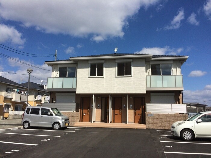 物件外観写真1　(外観写真)