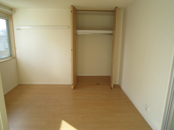 物件内観写真11　(居室)