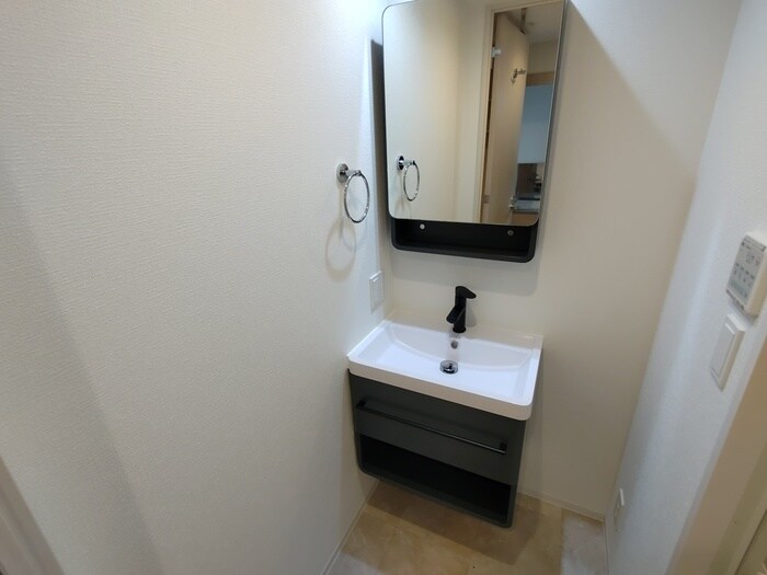 物件内観写真12　(洗面)