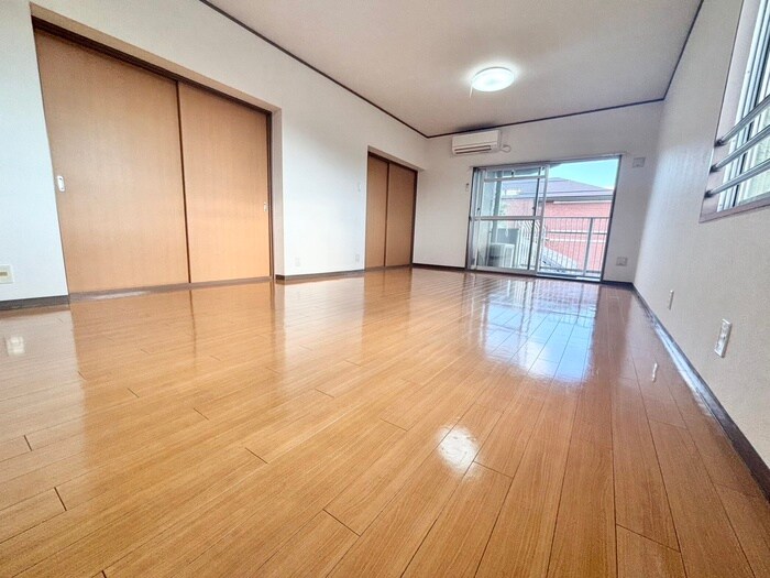 物件内観写真6　(居室)