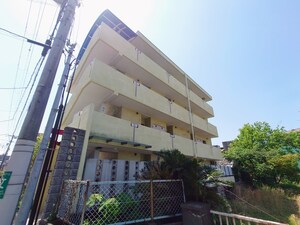 フル－ル外観写真