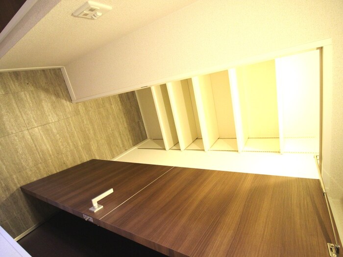 物件内観写真8　(靴箱)