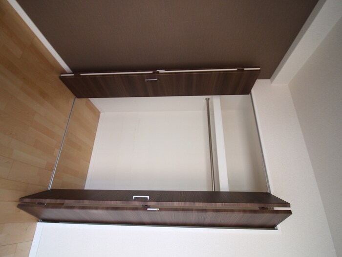 物件内観写真15　(収納)