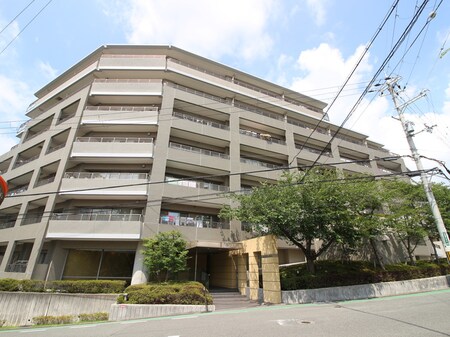 ﾊﾟｰｸ・ﾊｲﾑ池田ﾋﾙｽﾞｶﾞｰﾃﾞﾝ（108）外観写真