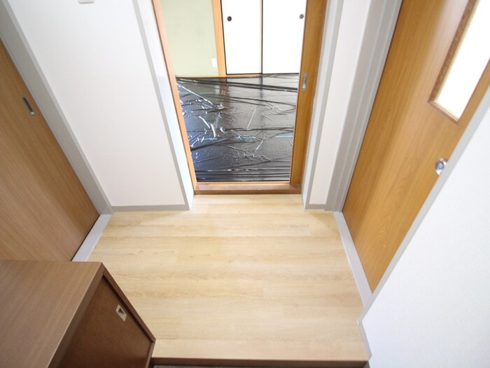 物件内観写真16　(廊下)