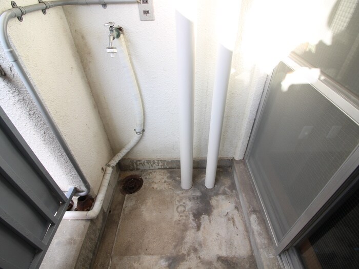 物件内観写真19　(洗濯機置場)