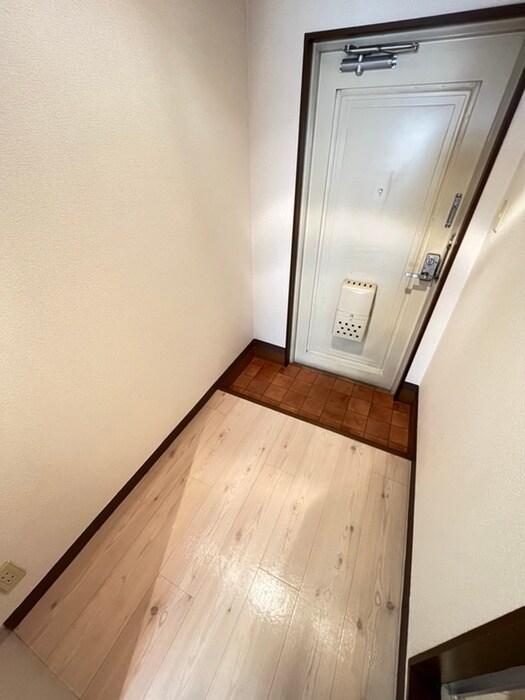物件内観写真13　(廊下)