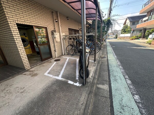 バイク置き場