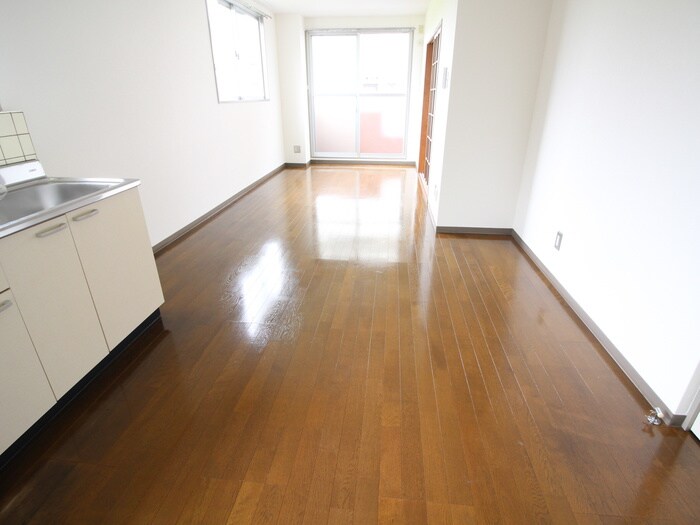 物件内観写真8　(居室)