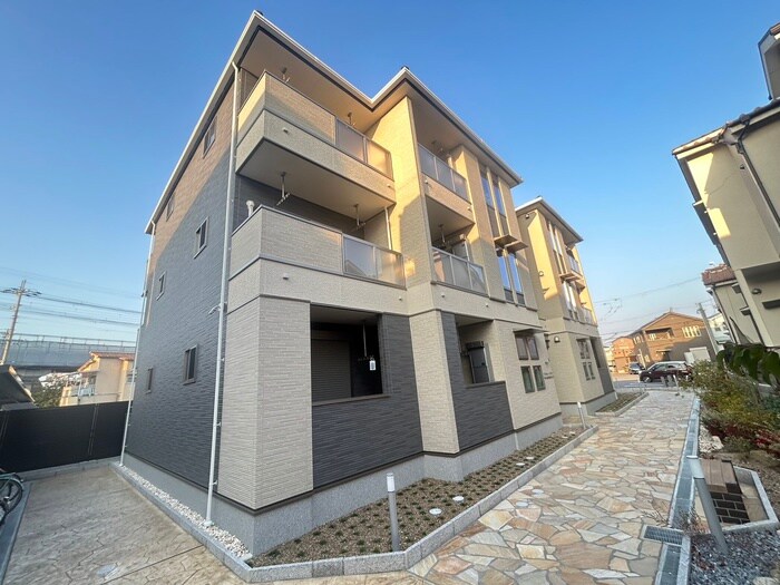 物件外観写真1　(外観写真)