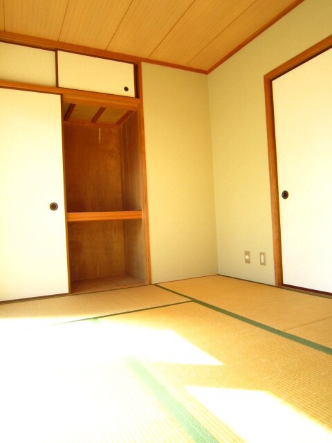 物件内観写真10　(居室)