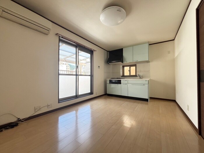 物件内観写真8　(居室)