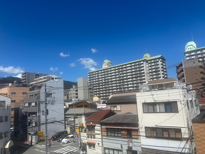 物件内観写真16　(室内からの展望)