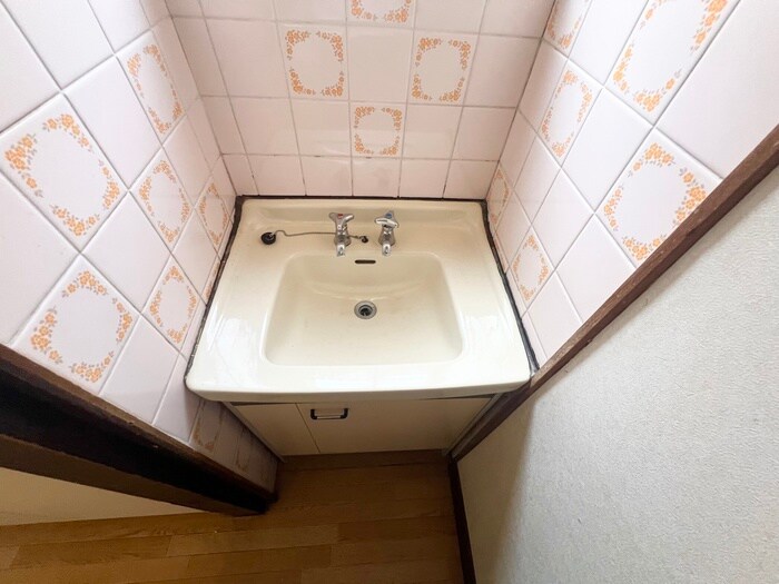 物件内観写真13　(洗面)