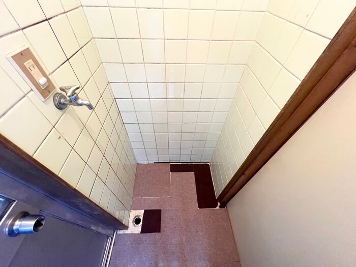 物件内観写真14　(洗濯機置場)