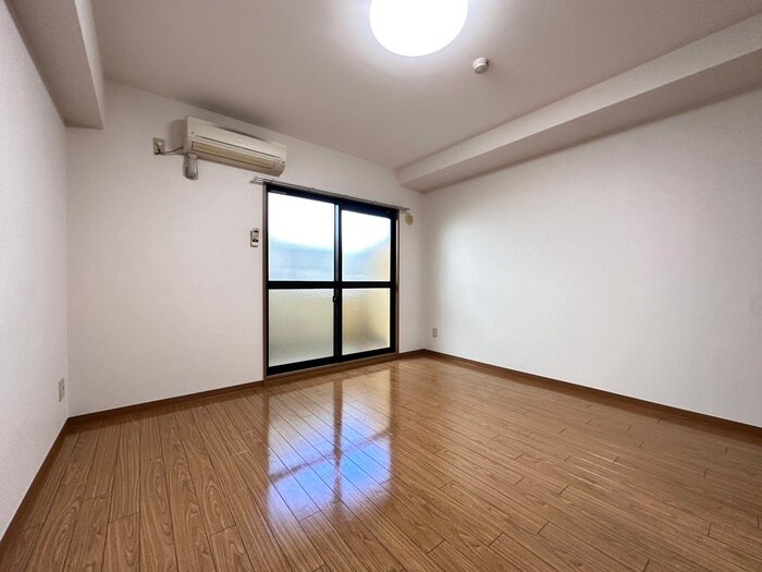 物件内観写真21　(居室)