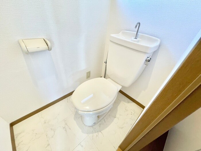 物件内観写真14　(トイレ)