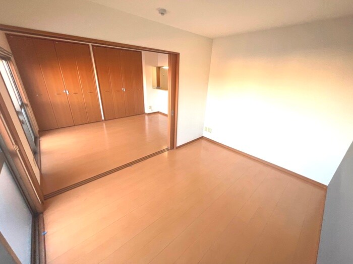 物件内観写真8　(居室)