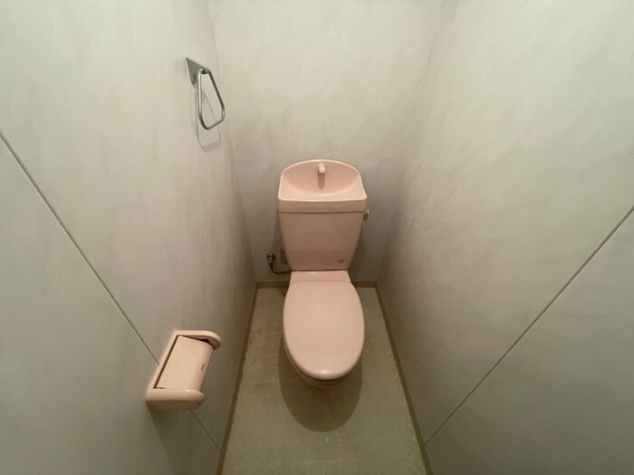 物件内観写真13　(トイレ)