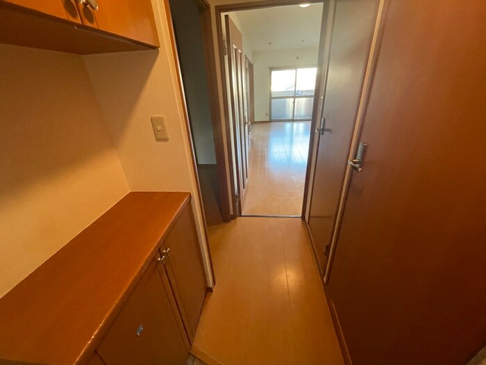 物件内観写真20　(廊下)