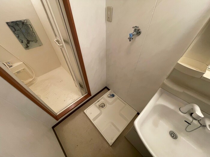 物件内観写真22　(洗濯機置場)