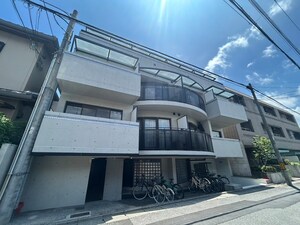 プレシャスコート外観写真