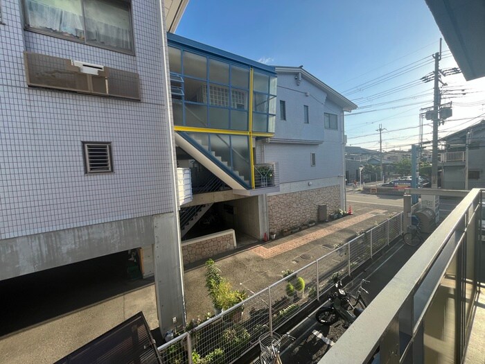 物件内観写真17　(室内からの展望)