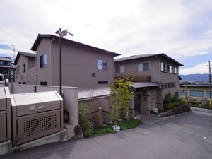 コートハウス伏見桃山１外観写真