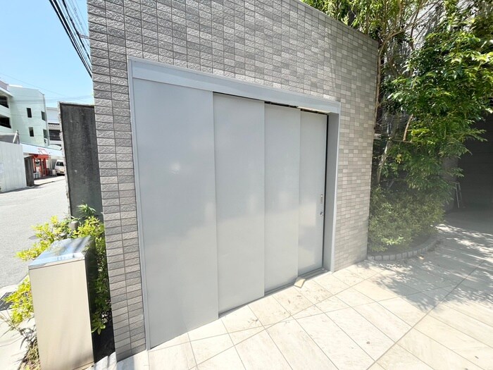 物件外観写真6　(建物設備)