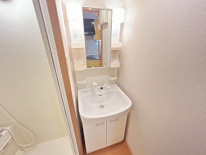 物件内観写真13　(洗面)