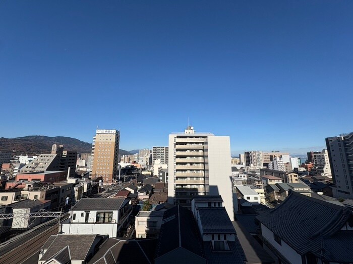 物件内観写真16　(室内からの展望)