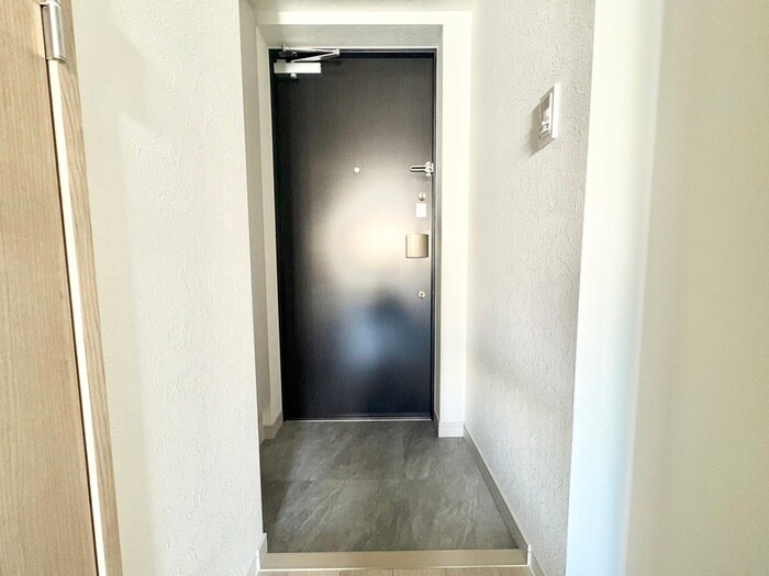 物件内観写真14　(玄関)