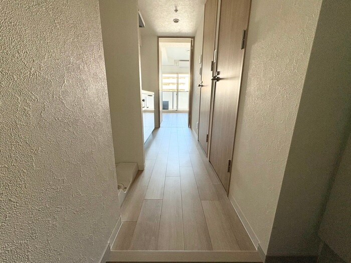 物件内観写真16　(廊下)