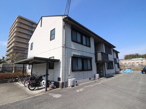 ルミエ－ル多田Ａ．Ｂ外観写真