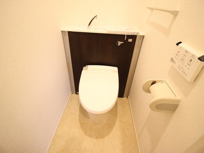 物件内観写真11　(トイレ)