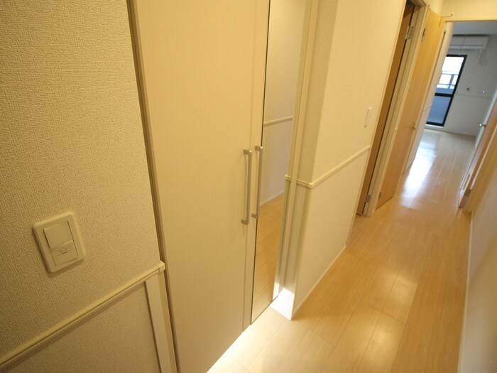 物件内観写真12　(靴箱)