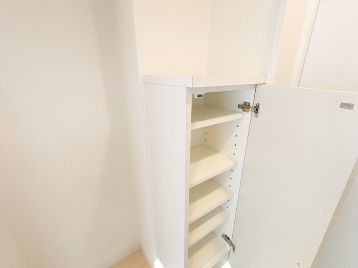 物件内観写真13　(靴箱)