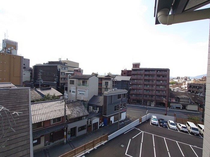 物件内観写真16　(室内からの展望)